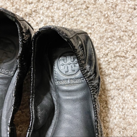 Tory Burch Eddie Bow Patent Leather Ballerina Flats - Picture 9 of 12